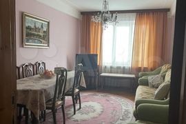 4-к. квартира, 100 м², 4/9 эт.