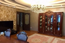 3-к квартира, 130 м², 1/10 эт.