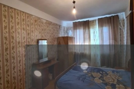 2-к. квартира, 50 м², 5/5 эт.