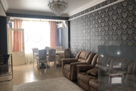 3-к. квартира, 86 м², 1/12 эт.