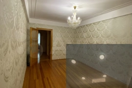 4-к. квартира, 83 м², 1/9 эт.