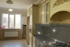 3-к. квартира, 150 м², 2/13 эт.