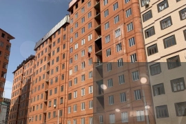 2-к. квартира, 72 м², 10/12 эт.