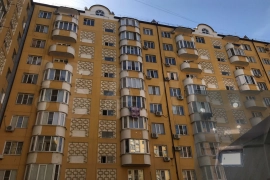 2-к. квартира, 72 м², 9/10 эт.