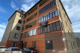 2-к. квартира, 90 м², 6/6 эт.